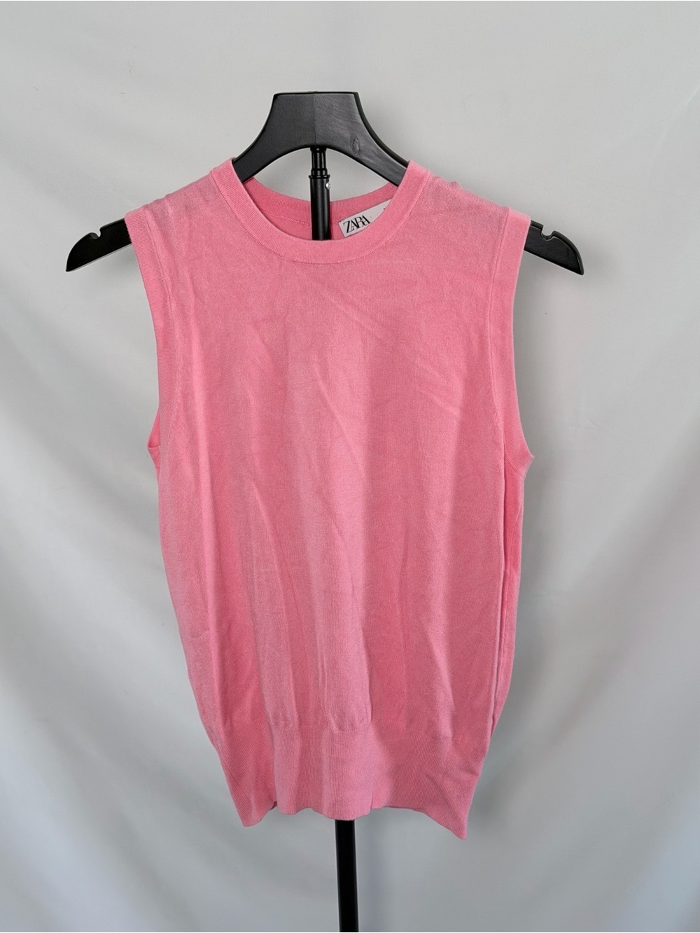 NWOT - Zara Pink Sleeveless Knit Top - Size M